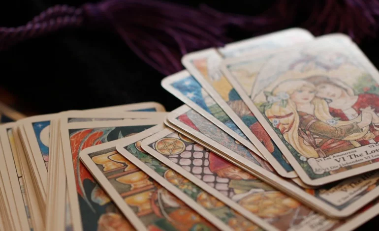  Tarot divinatoire gratuit : comment ça marche ?